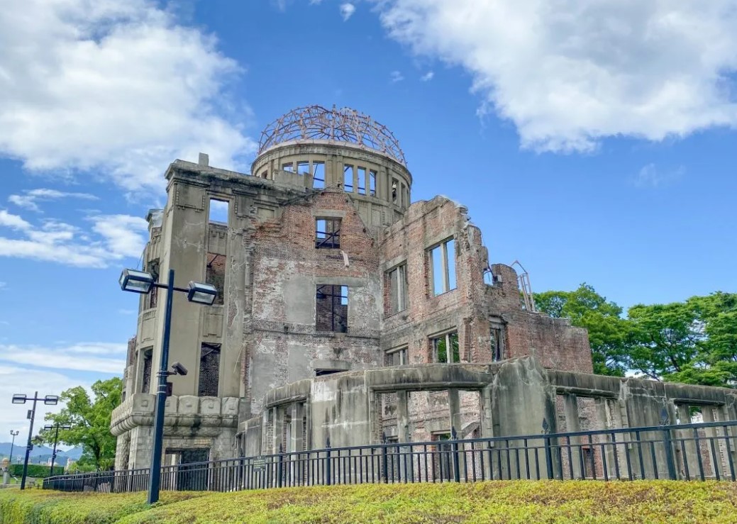 Genbaku Dome riverside view